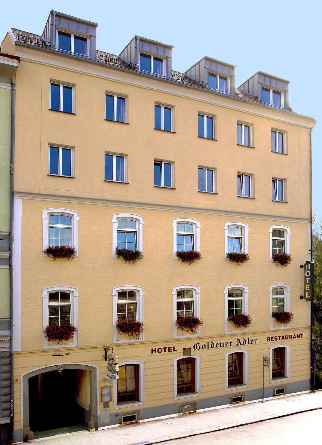 Hotel Goldener Adler Linz Exterior photo